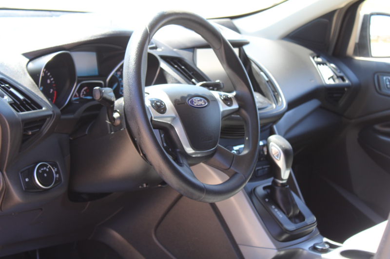Ford Escape 2015 price $8,995