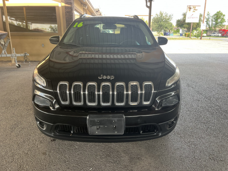 Jeep Cherokee 2016 price $9,900