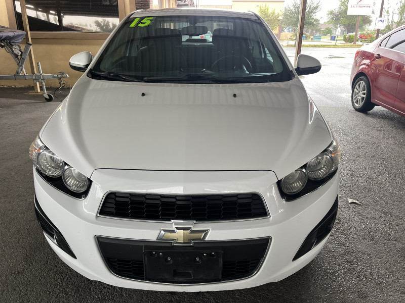 Chevrolet Sonic 2015 price $6,900