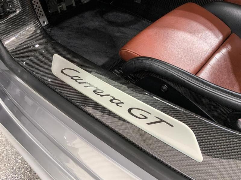 Porsche Carrera GT 2004 price $2,100,000