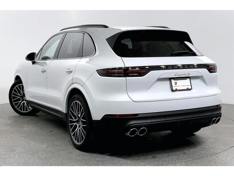 Porsche Cayenne 2023 price $113,389