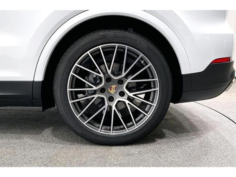 Porsche Cayenne 2023 price $113,389
