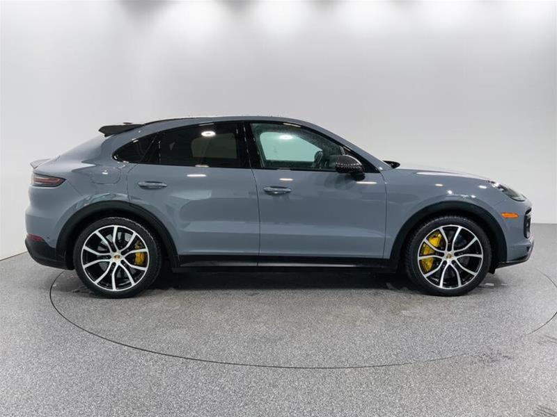 Porsche Cayenne 2022 price $159,900