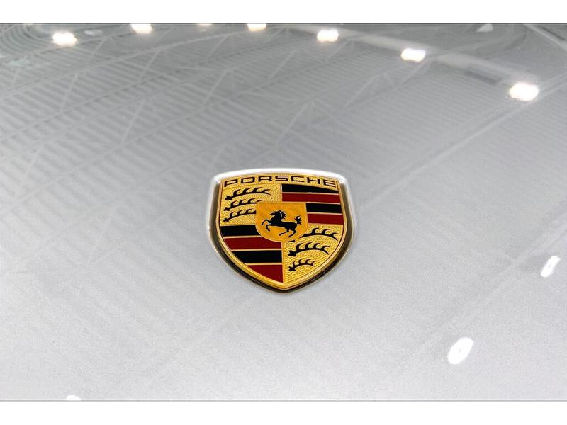 Porsche Taycan 2022 price $187,900