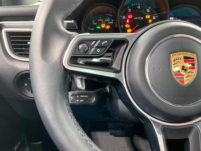 Porsche Macan 2018 price $47,900