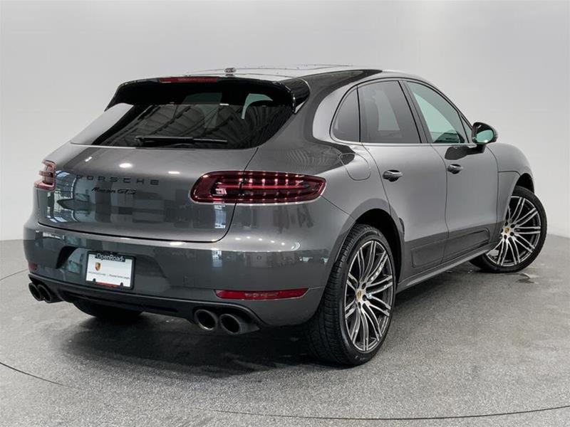 Porsche Macan 2018 price $47,900