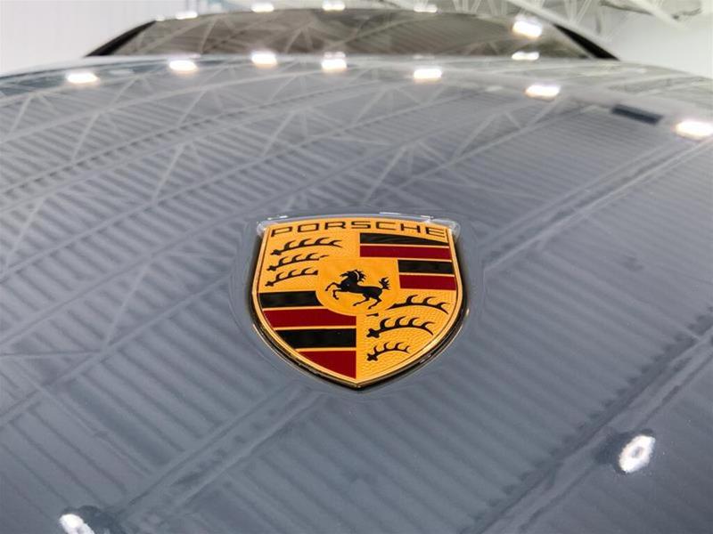 Porsche Cayenne 2024 price $249,888