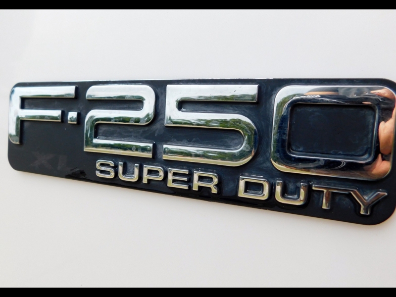 Ford Super Duty F-250 2003 price $14,500