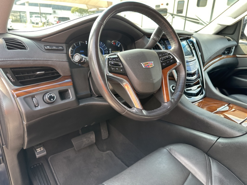 Cadillac Escalade ESV 2020 price $43,347
