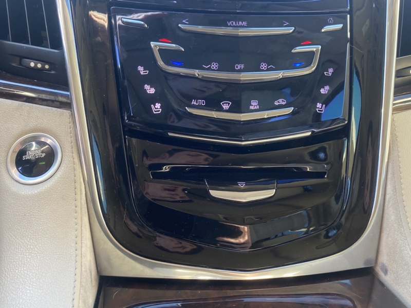 Cadillac Escalade 2015 price $28,559