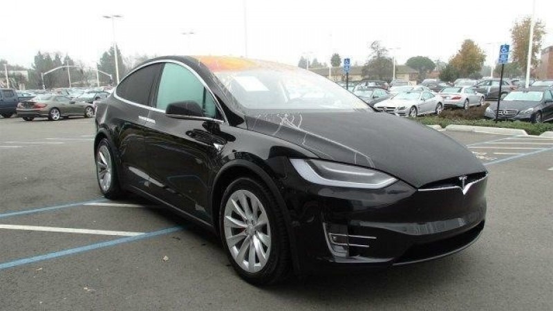 Tesla Model X 2016 price 90,000