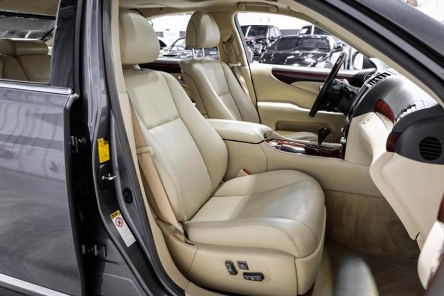 Lexus LS 2012 price $16,995