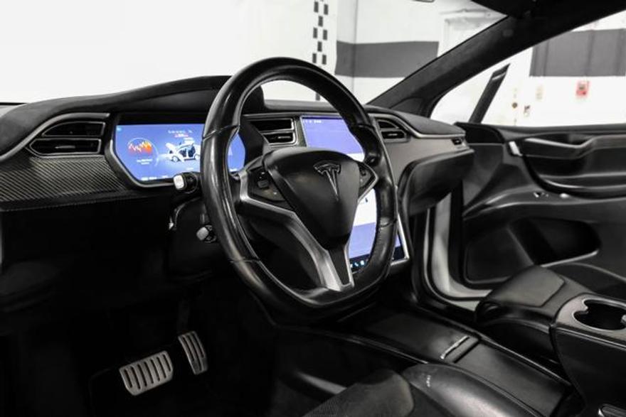 Tesla Model X 2016 price $34,995