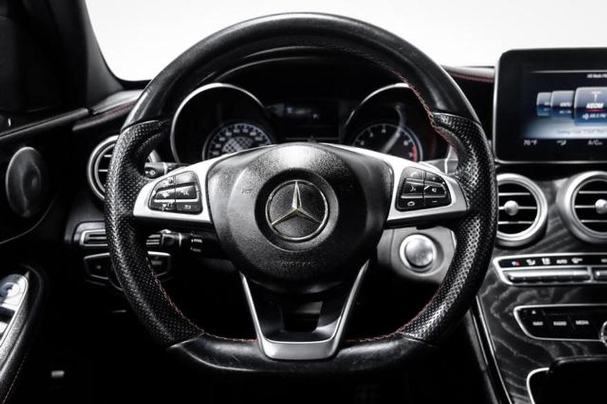 Mercedes-Benz C-Class 2016 price $21,995