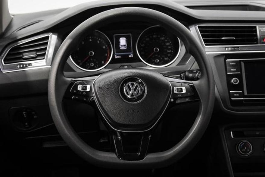 Volkswagen Tiguan 2020 price $17,995