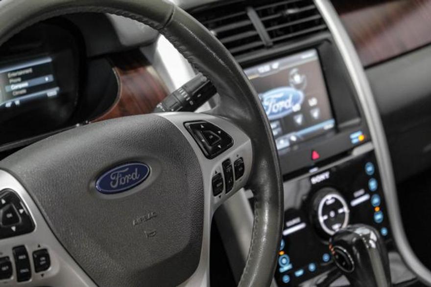 Ford Edge 2013 price $7,995