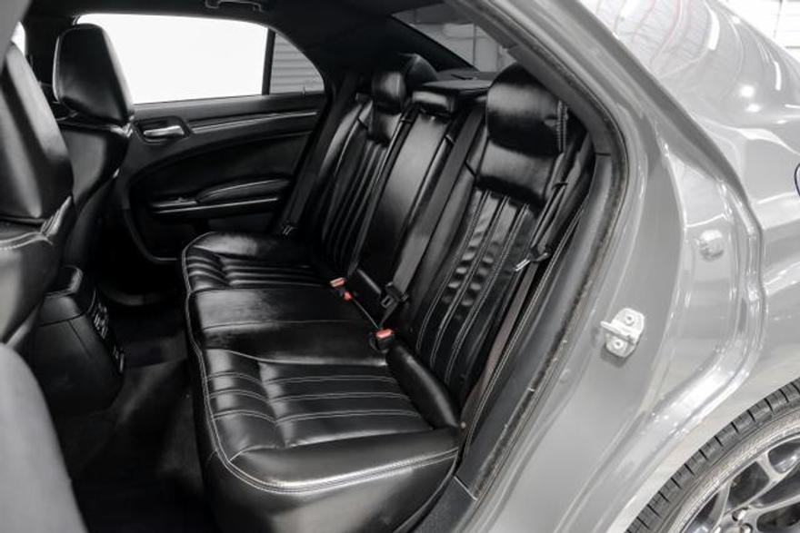 Chrysler 300 2019 price $16,995