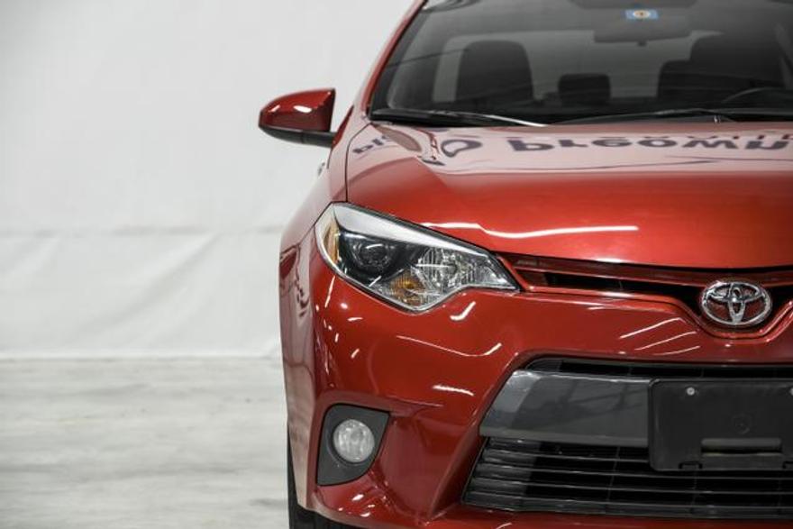 Toyota Corolla 2016 price $16,995