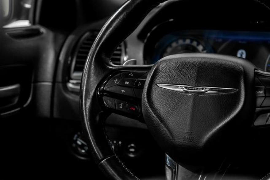 Chrysler 300 2015 price $13,995