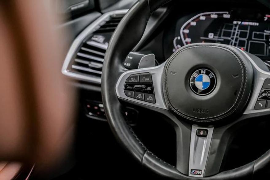 BMW X7 2020 price $57,495