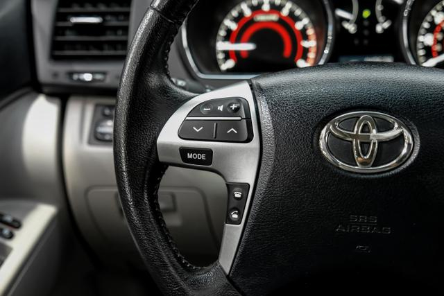 Toyota Highlander 2011 price $13,495