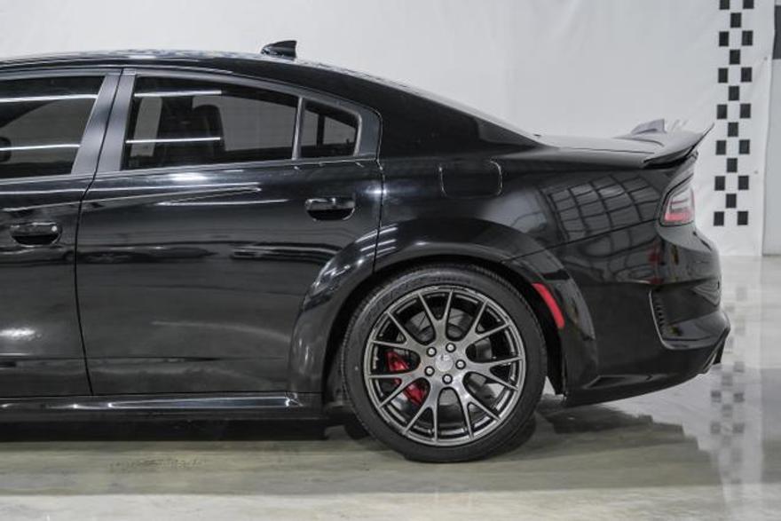 Dodge Charger 2016 price $31,995