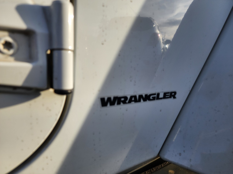 Jeep Wrangler Unlimited 2014 price $21,400