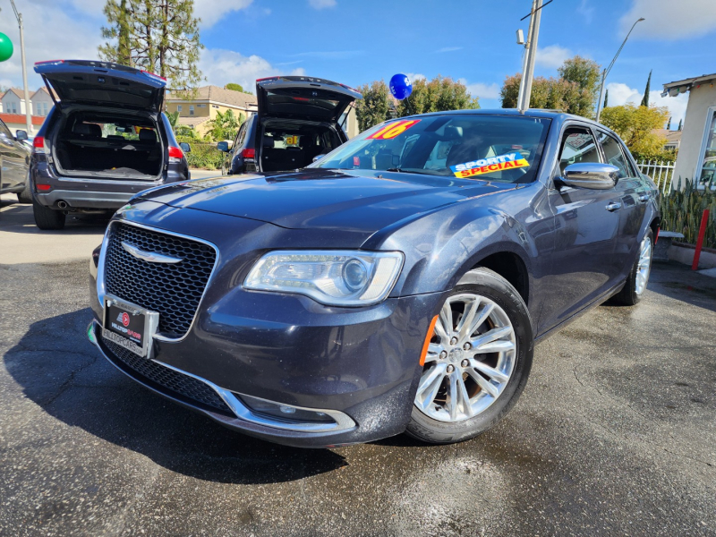 Chrysler 300 2016 price $2,000 Down