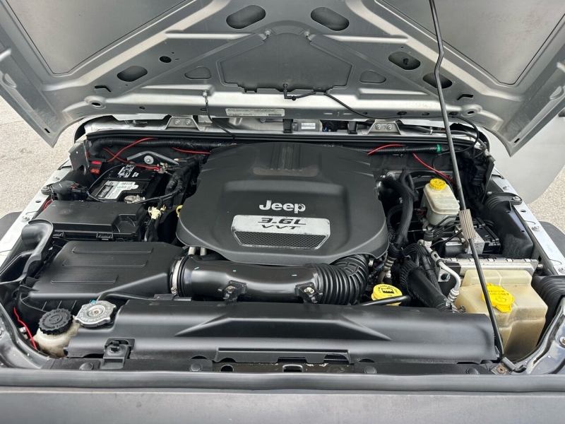 Jeep Wrangler Unlimited 2012 price $14,995