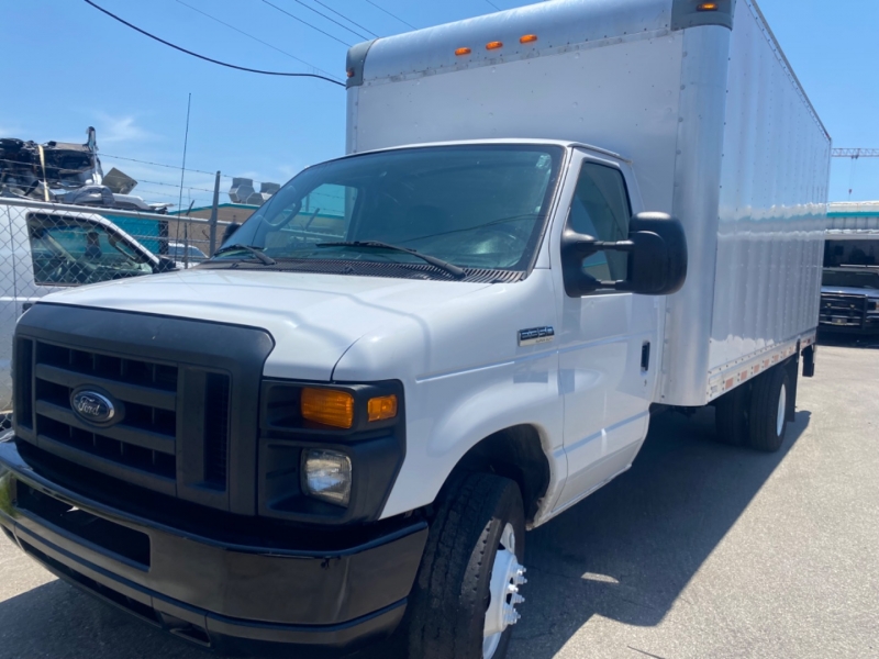 Ford F 350 2017 price $25,995