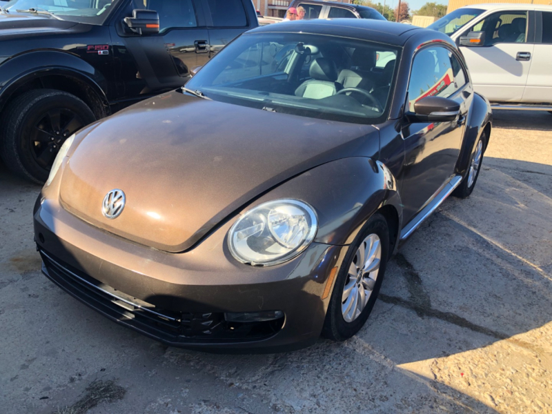 Volkswagen Beetle Coupe 2013 price $8,997