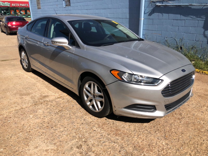 Ford Fusion 2016 price $9,577