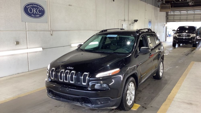 Jeep Cherokee 2016 price $5,977