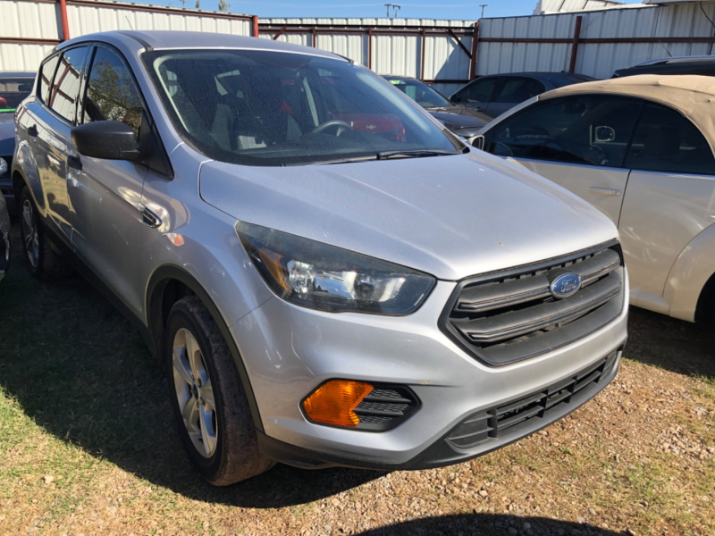 Ford Escape 2018 price $8,177