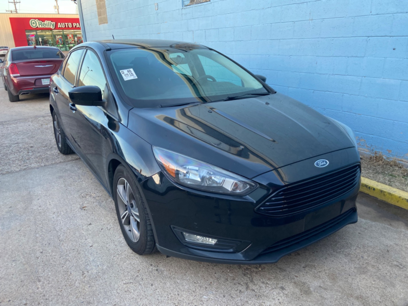 Ford Focus 2018 price $6,977