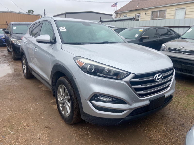 Hyundai Tucson 2017 price $8,177