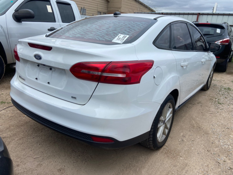 Ford Focus 2018 price $9,077