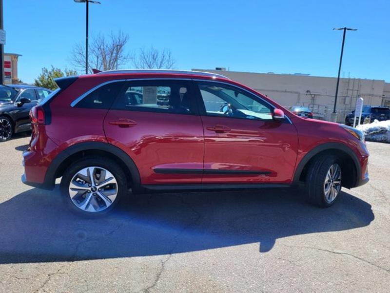 Used 2022 Kia Niro EX with VIN KNDCC3LG5N5137461 for sale in Littleton, CO