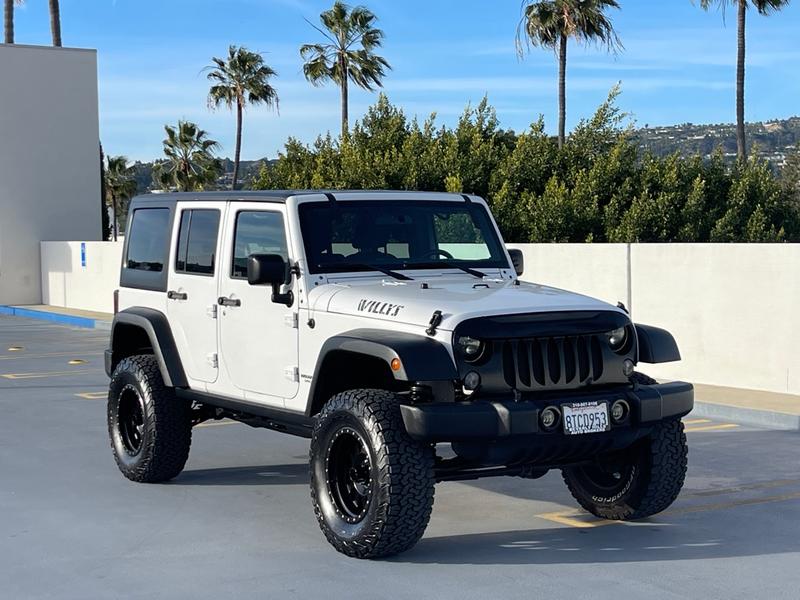 Jeep Wrangler Unlimited 2015 price $15,750