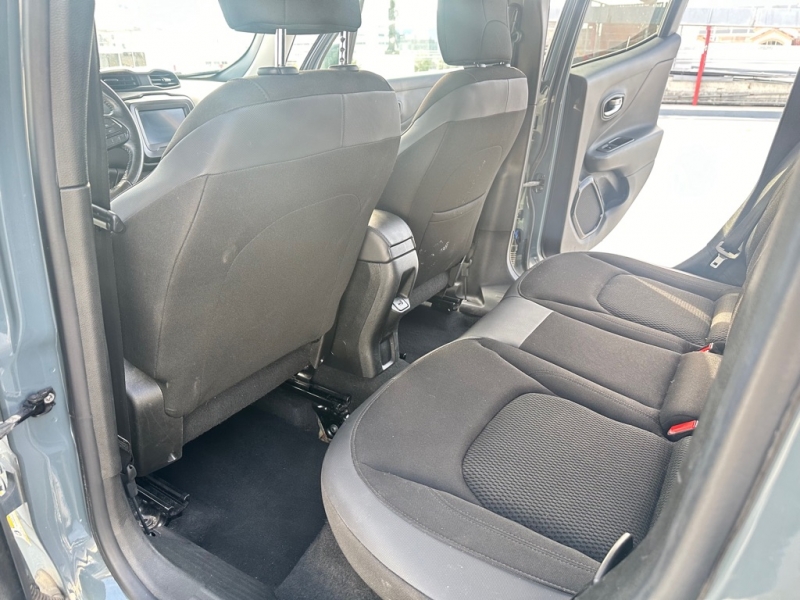 Jeep Renegade 2018 price $9,777