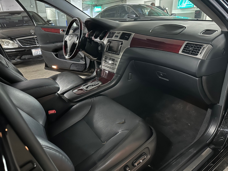 Lexus ES 330 2005 price $9,777
