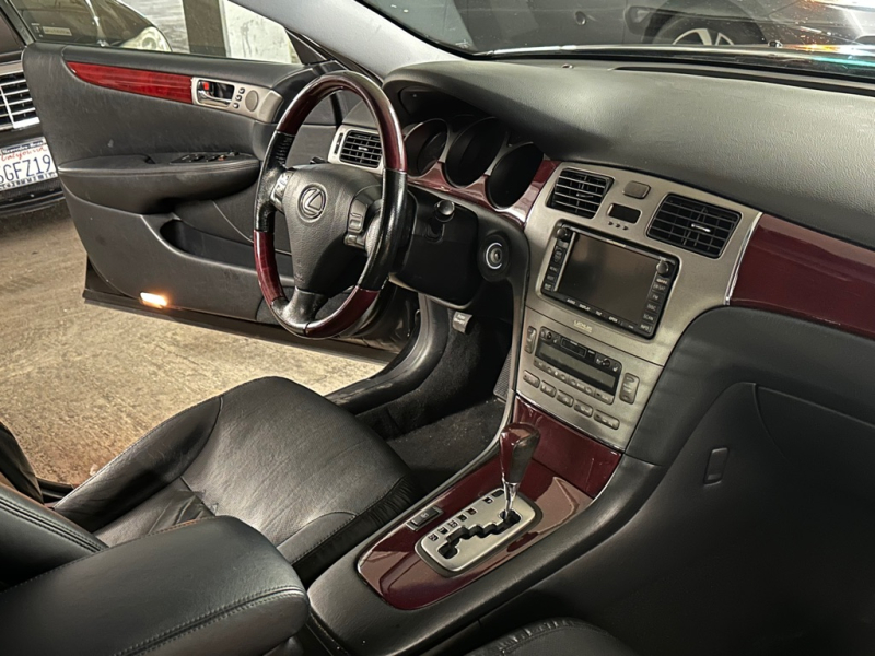 Lexus ES 330 2005 price $9,777