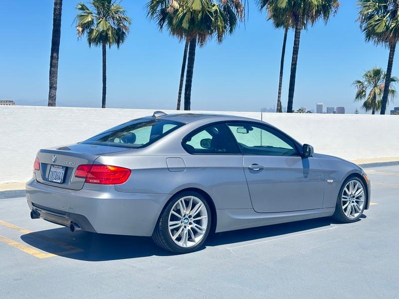 BMW 3 Series 2011 price $10,499