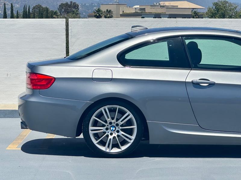 BMW 3 Series 2011 price $10,499