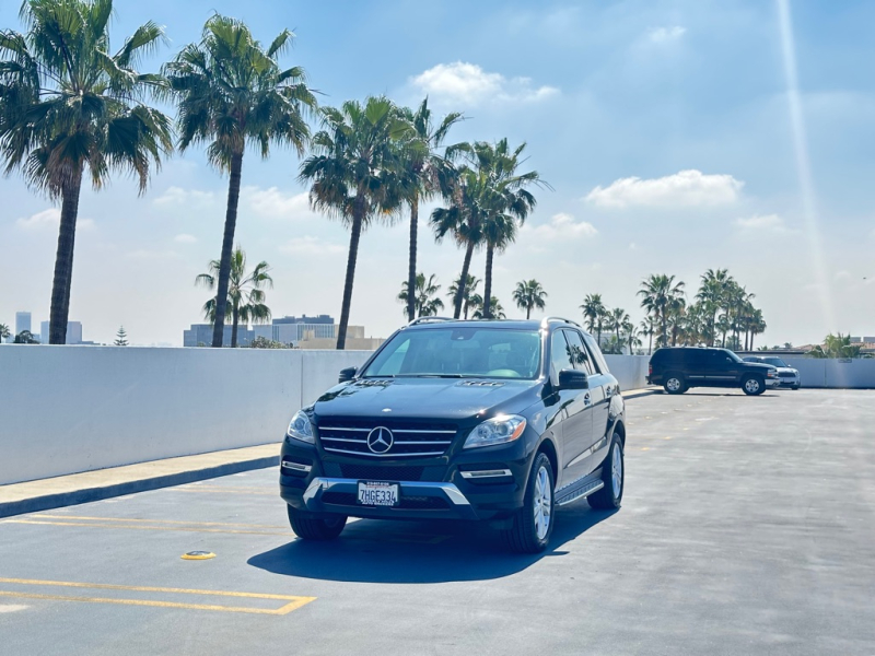 Mercedes-Benz M-Class 2015 price $11,499
