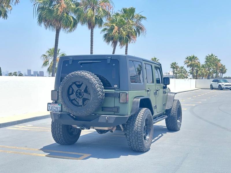 Jeep Wrangler Unlimited 2015 price $16,999