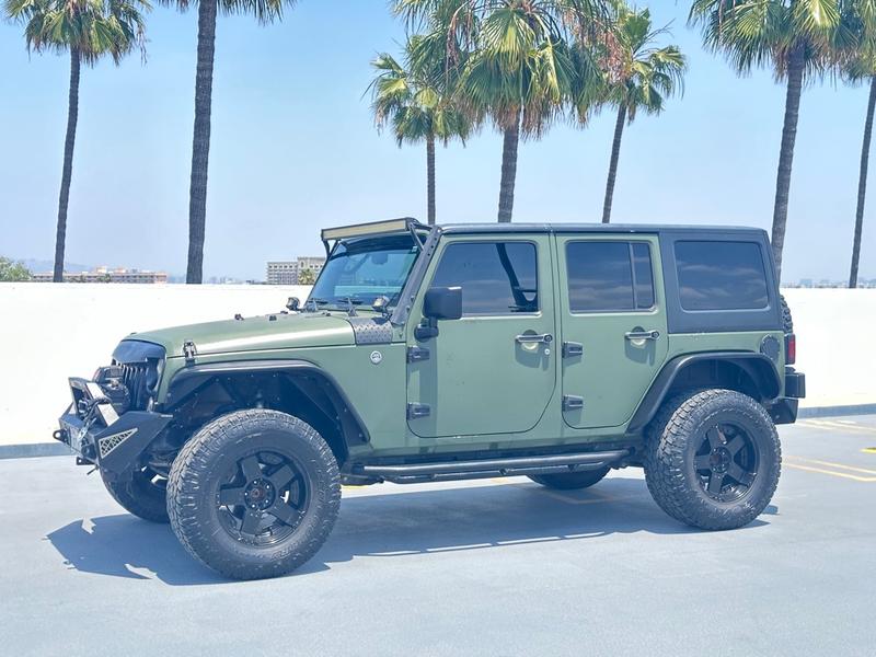 Jeep Wrangler Unlimited 2015 price $16,999