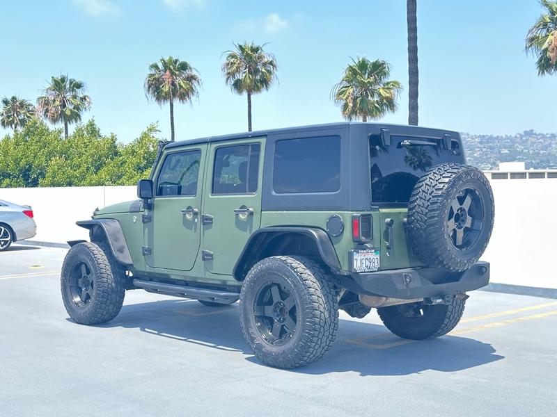 Jeep Wrangler Unlimited 2015 price $16,999