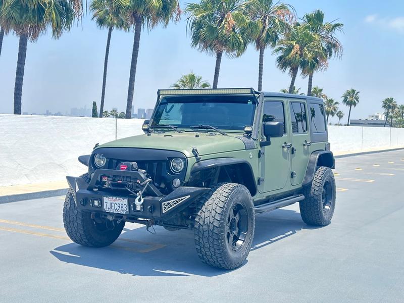 Jeep Wrangler Unlimited 2015 price $16,999