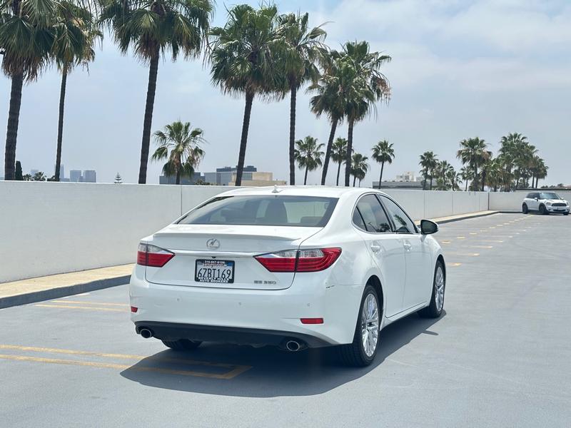 Lexus ES 350 2013 price $9,999